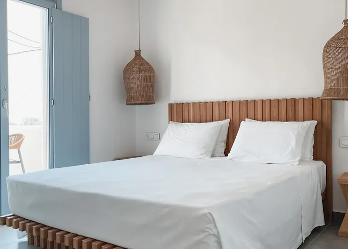 Sohoros Luxury Schoinoussa