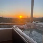 Sohoros Luxury 公寓式酒店 4*