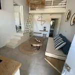 Sohoros Luxury 公寓式酒店 Schoinoussa