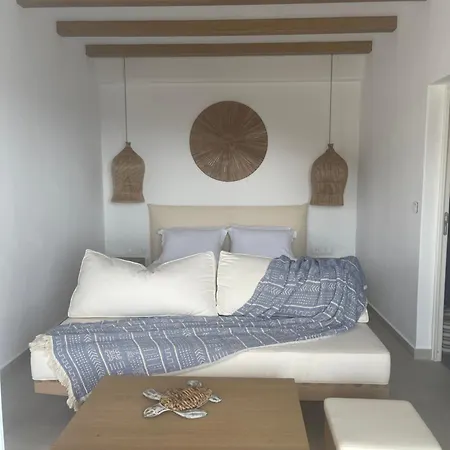 Sohoros Luxury Schoinoussa