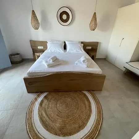 Sohoros Luxury Aparthotel Schoinoussa