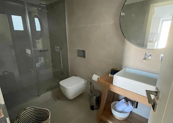 Sohoros Luxury Schoinoussa