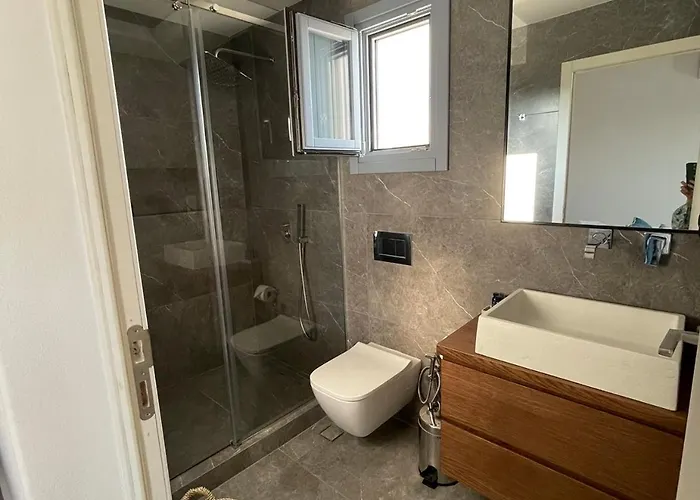 Sohoros Luxury Schoinoussa